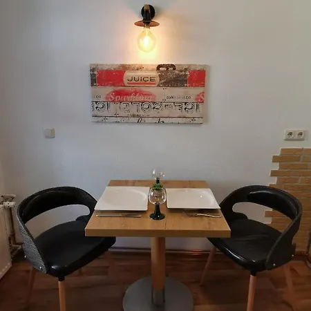 Haus Am Eichenwall, Fewo1, Residenz + Apartment Friedland (Mecklenburg-Vorpommern)